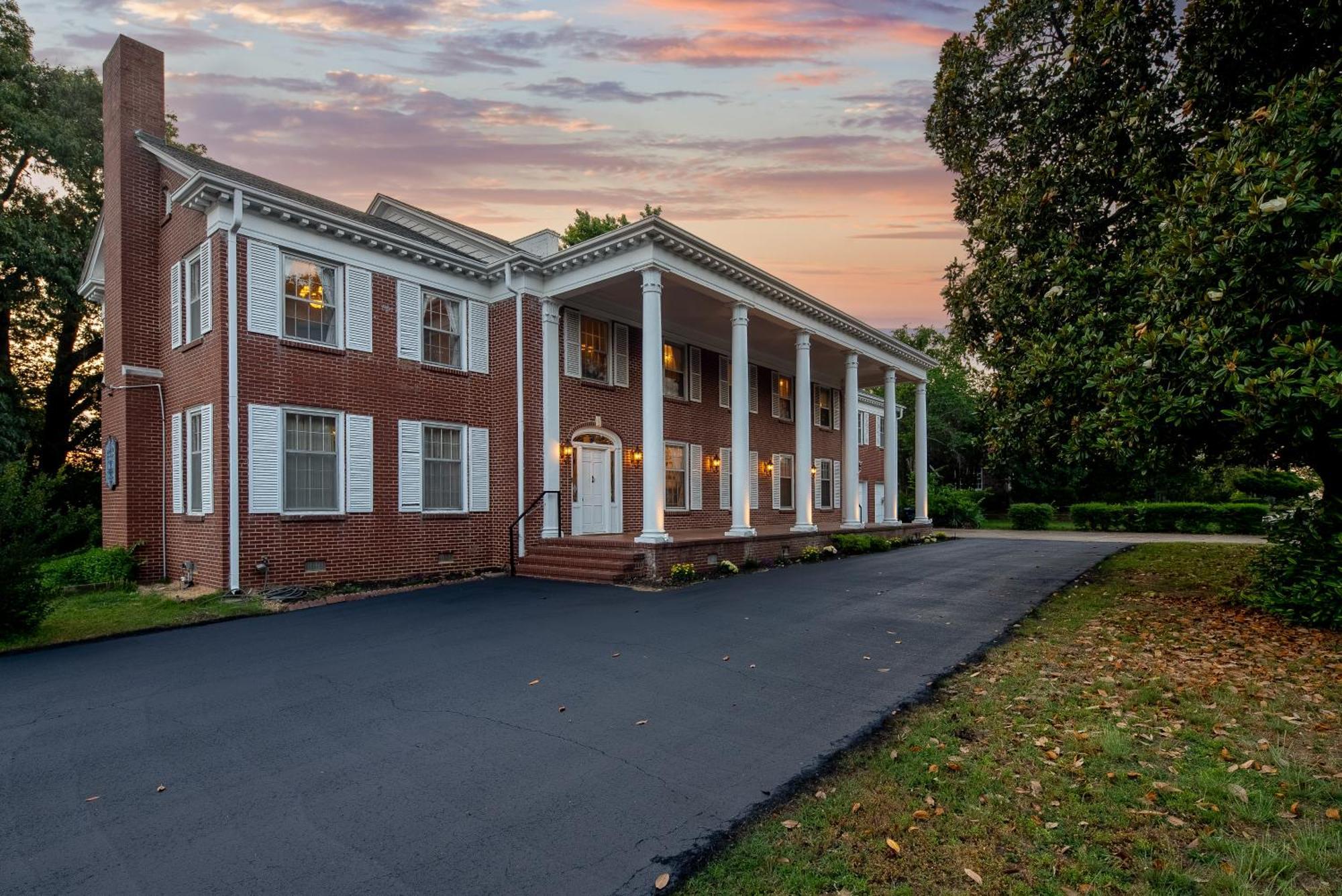 Beland Mansion-Magnolia Suite! Fort Smith Exterior photo